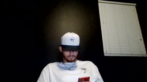 Snapshot of tallhungcloudyy chatting on July 6, 7:38 am tallhungcloudyy online show from July 6, 7:38 am
