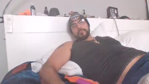 talllatino310 online show from November 25, 9:04 pm