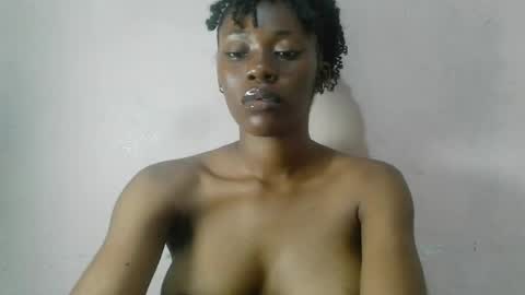 Snapshot of tallnsexydee chatting on July 14, 9:03 am tallnsexydee online show from July 14, 9:03 am
