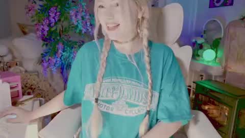 Snapshot of talulaa chatting on June 18, 8:35 pm Talula - OF talulaa online show from June 18, 8:35 pm