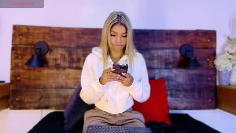    online show from April 14, 9:59 am