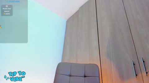 Snapshot of tamarafoxy_ chatting on February 1, 1:20 pm Tamara online show from February 1, 1:20 pm