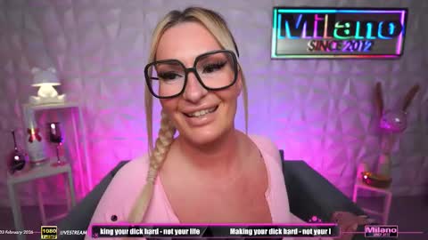 TamaraMilano online show from February 3, 8:30 am