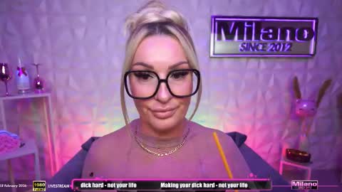 TamaraMilano online show from February 18, 9:27 am