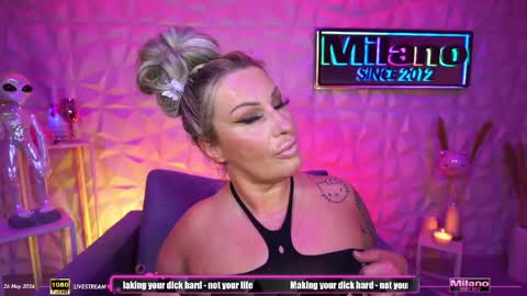 TamaraMilano online show from May 26, 7:37 am