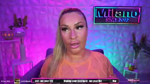 Snapshot of tamaramilano chatting on June 28, 7:47 am TamaraMilano online show from June 28, 7:47 am