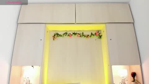 Tami online show from April 15, 8:09 pm