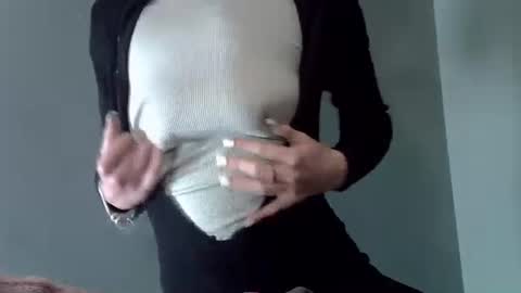 Snapshot of tamesbury chatting on February 18, 11:01 pm tamesbury online show from February 18, 11:01 pm