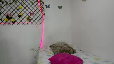 TamiDesire online show from April 14, 6:58 pm