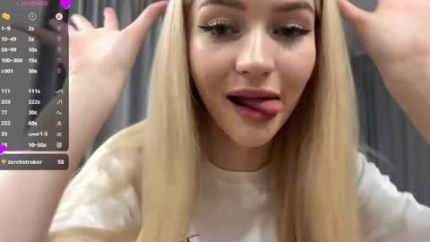 Snapshot of tammieprotano chatting on May 6, 12:43 pm Melissa online show from May 6, 12:43 pm