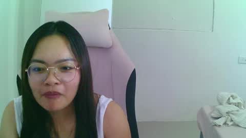 Angel online show from May 31, 6:09 pm