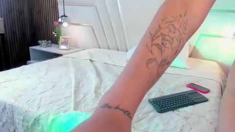 tammy_evansl online show from May 15, 7:54 pm