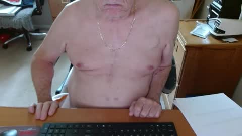 Snapshot of tampaman345 chatting on May 11, 2:45 pm tampaman345 online show from May 11, 2:45 pm