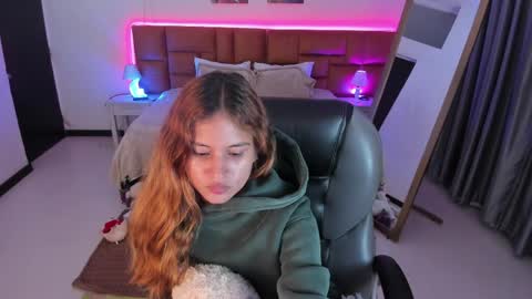 Snapshot of tamy_edwards chatting on May 2, 12:48 am Tamy online show from May 2, 12:48 am
