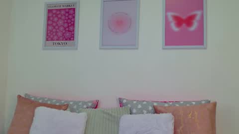 Snapshot of tamy_sweet01 chatting on February 16, 12:41 am tamy sweet01 online show from February 16, 12:41 am