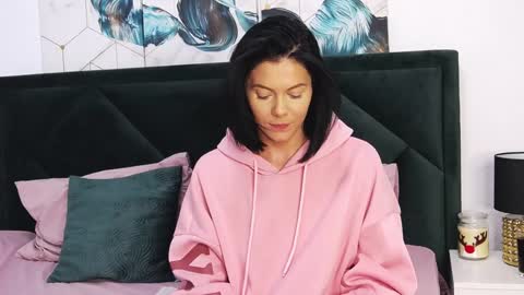 tanyaGrey online show from December 13, 8:30 am