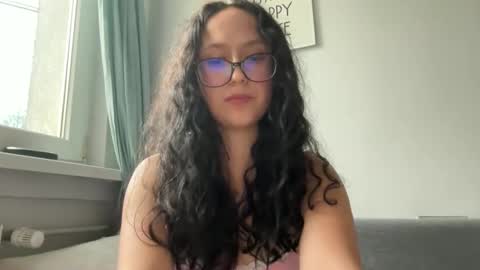 tanoass online show from October 18, 2:18 pm