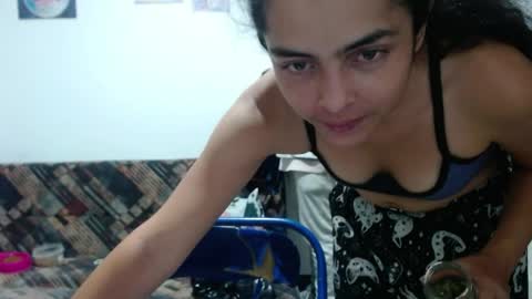 Angeline  Follow  online show from May 15, 11:23 pm