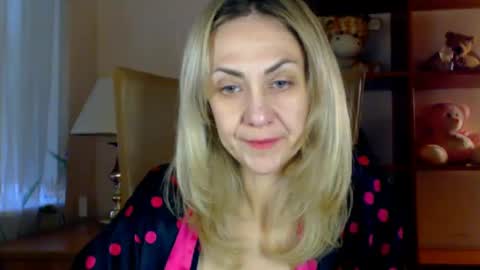 Snapshot of tanya6547 chatting on February 10, 9:04 am tanya online show from February 10, 9:04 am