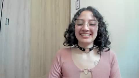 Snapshot of tanya_worldbondage chatting on December 7, 7:10 pm tanya online show from December 7, 7:10 pm