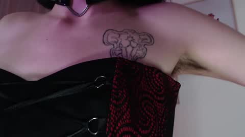 Snapshot of tanya_worldbondage chatting on March 7, 6:00 pm tanya online show from March 7, 6:00 pm