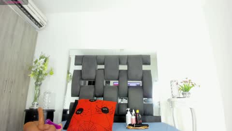 Snapshot of tanyyaa chatting on December 24, 11:38 am Tanya online show from December 24, 11:38 am