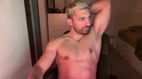 tarquit8 online show from October 2, 9:22 pm