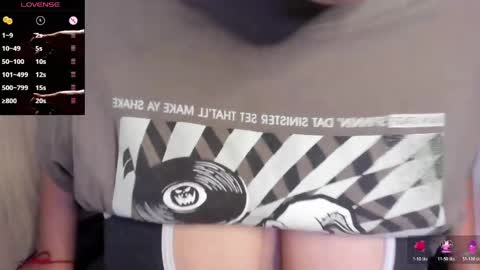 tarrant_ online show from April 16, 11:44 am