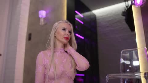 Tasha online show from February 9, 10:20 am