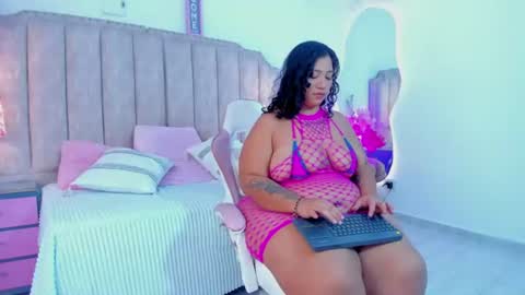 Snapshot of tashasant chatting on June 18, 4:46 am tashasant online show from June 18, 4:46 am