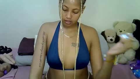 tastie_t online show from April 5, 9:12 pm