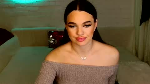 Snapshot of tasty_babyy chatting on December 2, 9:17 pm tasty_babyy online show from December 2, 9:17 pm