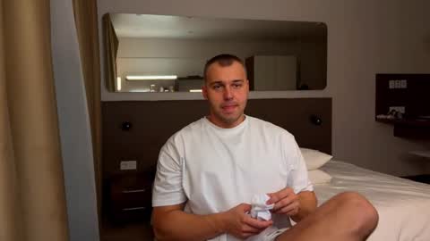 My shows 2100500 UTC3 online show from September 14, 7:24 pm