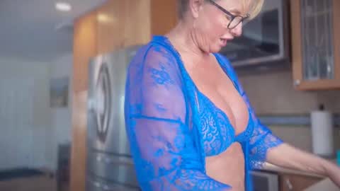 veronicabrian online show from February 11, 8:14 pm