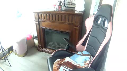 Snapshot of tastypoisonivy chatting on February 27, 7:58 pm carla online show from February 27, 7:58 pm