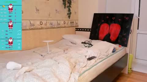 Lizzy online show from December 22, 4:17 pm