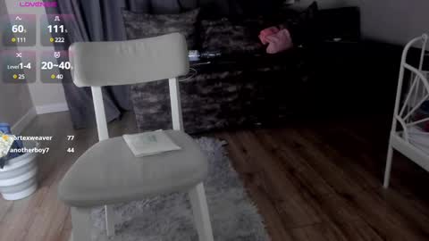 Lizzy online show from February 19, 6:10 pm