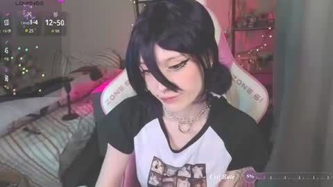 Snapshot of tati_crackling chatting on July 22, 9:17 pm Tati next stream - 6pmGMT3 online show from July 22, 9:17 pm