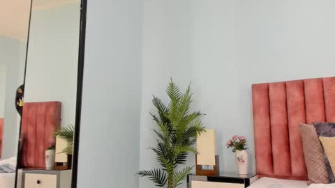 Tati Saldarriaga online show from February 26, 2:49 pm