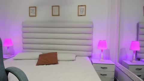 Snapshot of tatiana_arboleda chatting on February 7, 2:37 am tatiana_arboleda online show from February 7, 2:37 am