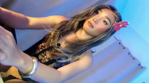 ANDREA online show from May 23, 1:48 pm