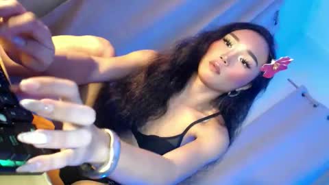 ANDREA online show from May 26, 1:18 pm