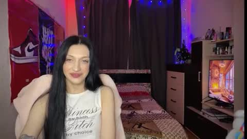 tatika_williams online show from December 18, 1:39 pm