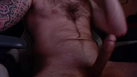 Snapshot of tatted420stoner chatting on April 16, 6:03 am tatted420stoner online show from April 16, 6:03 am