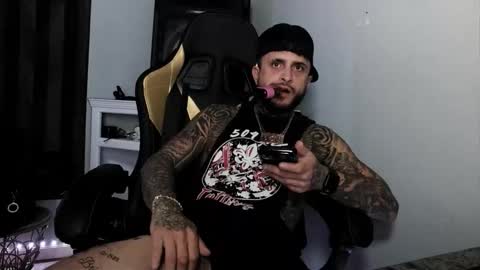 tatted_daddy69 online show from December 22, 3:47 am