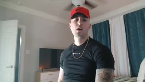 Snapshot of tattedlatino1 chatting on December 16, 2:47 am tattedlatino1 online show from December 16, 2:47 am