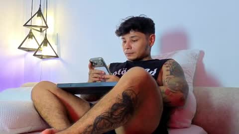 Snapshot of tattokoi chatting on May 2, 1:43 am tattokoi online show from May 2, 1:43 am