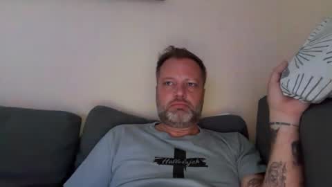 Snapshot of tattoomanforgirls chatting on June 16, 6:16 am tattoomanforgirls online show from June 16, 6:16 am