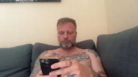Snapshot of tattoomanforgirls chatting on July 6, 11:07 am tattoomanforgirls online show from July 6, 11:07 am