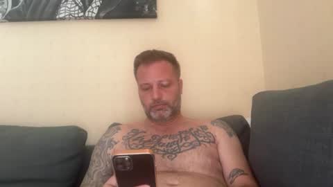 Snapshot of tattoomanforgirls chatting on July 16, 10:54 am tattoomanforgirls online show from July 16, 10:54 am